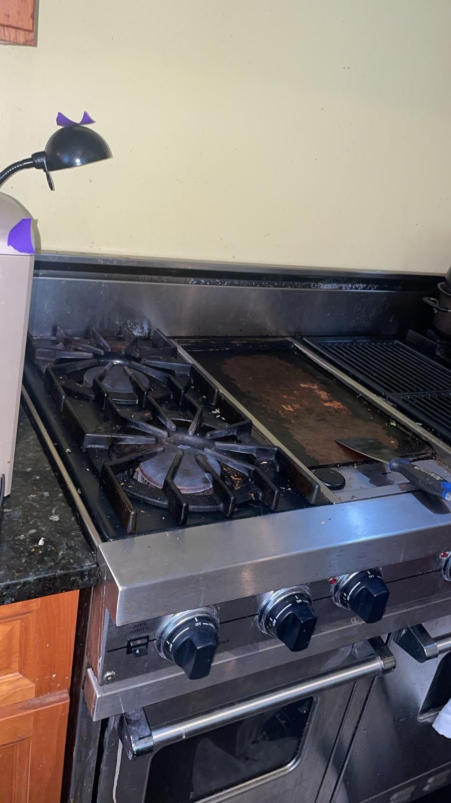 Wolf gas rangetop with griddle